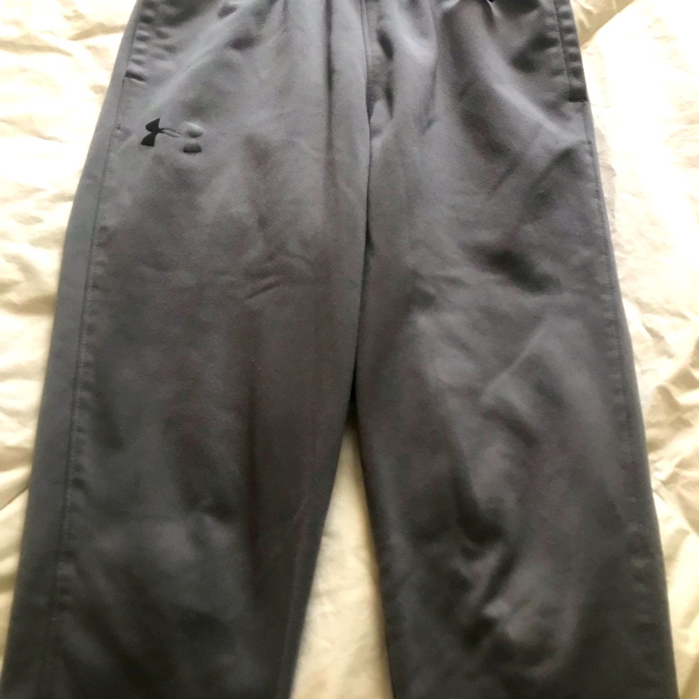 UA boys youth small.  Gray joggers
